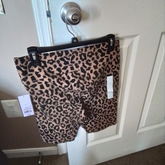 Wild Fable biking shorts NWT - Picture 2 of 5